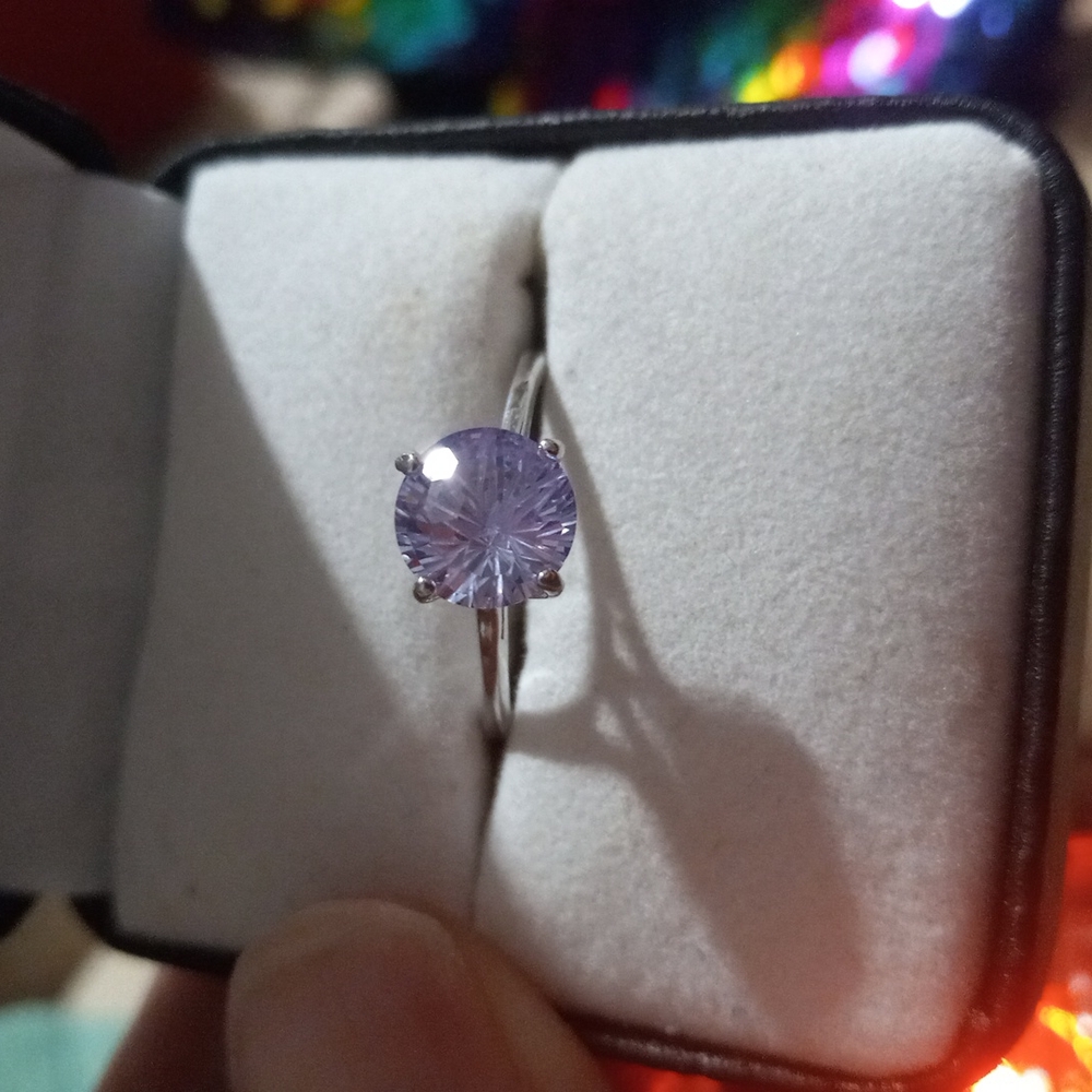 Light lavender stone size 8 ring